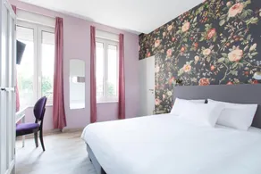 3-star Hotel Connecting Rooms - Image 2