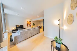 Rustic Rotterdam 3BDR Apt - 100SQM - Image 4