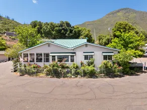 Welcome to the Boat house. - Image 3