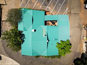 Welcome to the Boat house. - Image 5