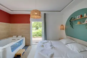 House-Romantic-Countryside view-Private Bathroom - Image 5