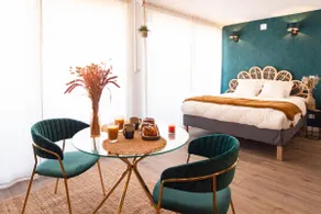 Jacuzzi® - The Street Heart - FloBNB - Image 2