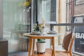 Dreamy 1BR City Stay • Hyde Park • Cozy Egg Chair - Image 5
