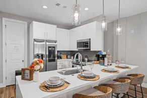 Passionate 2BD Magnolia walkable - Image 5