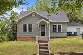 ECU Hidden Gem: Walkable•Central•Cozy - Image 3