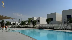 Yas Island 4BR Haven | Grand Luxe Getaway - Image 5