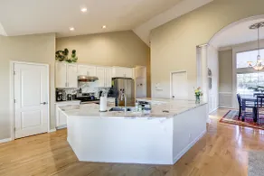 View Haus | Good Dogs Welcome - Image 3