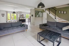 Cozy, spacious countryside house with terrace - Image 2