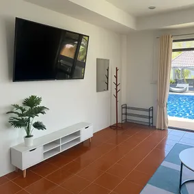 Pool Tropical Palm Apartment - Image 5
