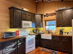Charming Creekside Cabin Franklin, NC - Image 5