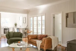 Modern Cottage - Walk to Cafés & Nature Trails - Image 3