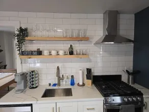 Modern Apt in Walker's Point - Image 2