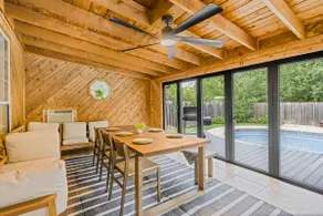 Pool House | Hot tub | Close to DT| Airport|Lounge - Image 3