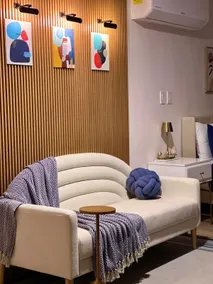 Elegant studio in downtown area - Image 2