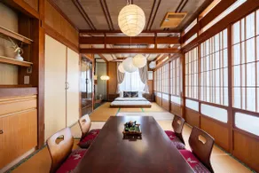 Okinawa Yomitan Village, 3-minute walk to the beach, spacious 7-room old house holiday villa, up to 14 people, enjoy the luxury historical style space - Image 2