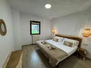 Charming Encamp | Apartment with 2 bedrooms. WiFi+Parking - Image 2