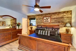 3BR Athens Home. Sunroom + Patio, Steps to UGA - Image 3