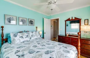 800 ft to the beach* Family Fun* Dog Friendly* - Image 4