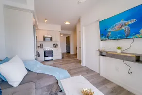 Modern Downtown Condo w/ Gym - Image 2