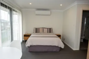 Self Contained | Studio Apartment - Image 2