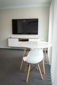 Self Contained | Studio Apartment - Image 3