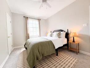 Walk to Zilker, Barton Springs & More - Sleeps 12 - Image 4