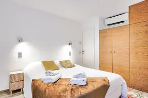 Port St Tropez superb quiet apartment + parking - Image 3