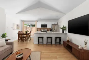 Stylish 2BR Retreat - S Austin - Image 5