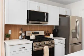 Stylish 2BR Retreat - S Austin - Image 2