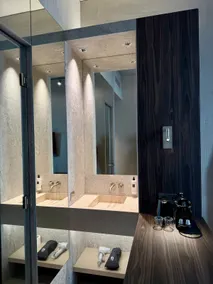 Double Room 4 with Private Bathroom - Image 5