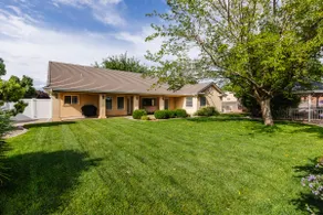 Family-Friendly Home Near Zion - Image 5