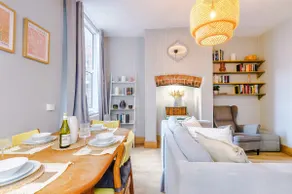 Stylish 3Bed Central House in the Heart of Chester - Image 3
