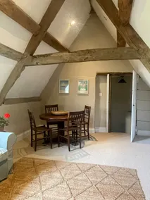 1 bed annex in beautiful historic Georgian house - Image 5