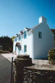 Carrig Cottage — Peaceful Hideaway at Hungry Hill - Image 2
