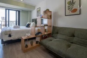 MM| Studio Apt w/ Pool & Gym in Prime Location - Image 2
