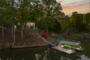 Lakefront 4 Bedroom Escape w/ Dock & Kayaks! - Image 2