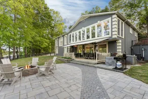 Lakefront 4 Bedroom Escape w/ Dock & Kayaks! - Image 3