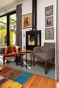 Old Town 2BR Spacious House with Private Garden and Free Parking - Image 2