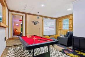 Pool, Theatre, Pickleball, Golf, Firepit - Image 4