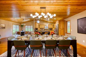 Wild Timber Lodge: Golf Sim, Sauna, Bars, 10 acres - Image 2