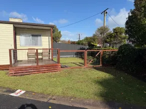 Dog Friendly Cabin, Sleeps 5 + 2 Dogs - Image 2