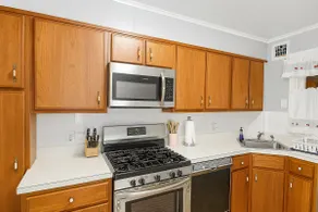 Chic Towson Retreat: 4BR Getaway Near Baltimore - Image 2