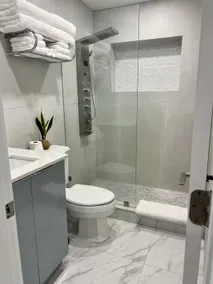 Home in Hialeah - Image 5
