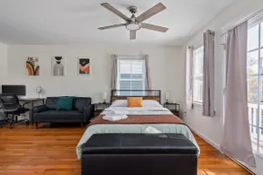 5 Private Suites | Sleeps 14 | Perfect for Groups - Image 5