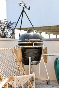 Luxury Escape – Jacuzzi & Outdoor in Besançon-Cras - Image 3