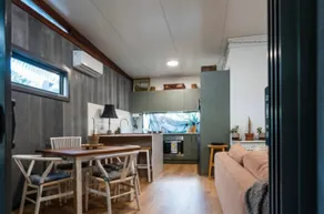 Charming Eclectic Bungalow, from Beach to Farm - Image 2