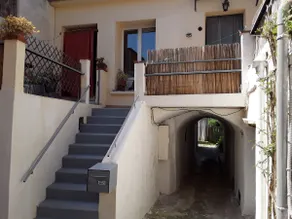 Hamlet House - Image 3