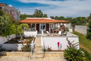 Mira Seaside Residence - Image 2