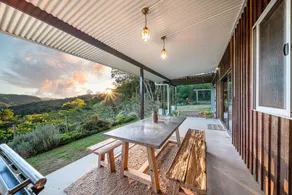 Linden Rose Barn | Short Walk to Waterfall + Views - Image 4