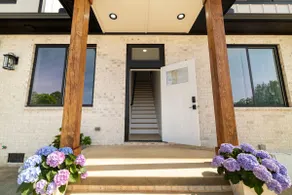Luxury Suite in the Countryside - Image 3